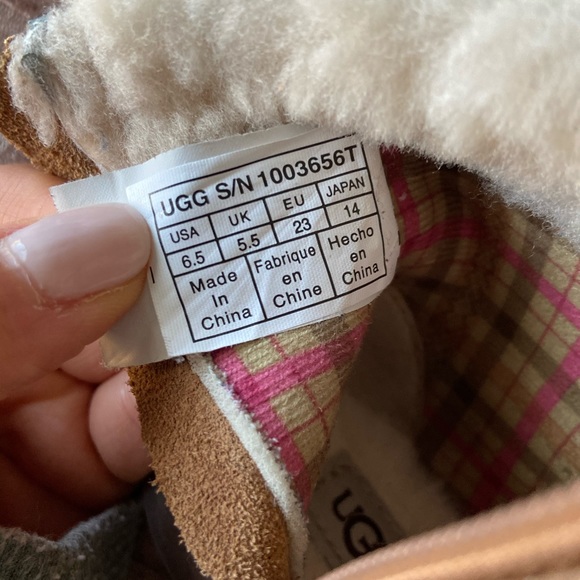 BABY BOY OR GIRL UGG JORIE II BOOTS - Picture 7 of 10